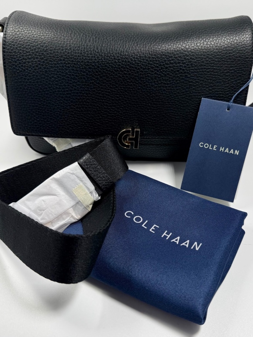 Authentic COLE HAAN Mini Shoulderbag Grand Series Black NWT